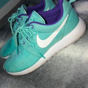 Nike Roshes